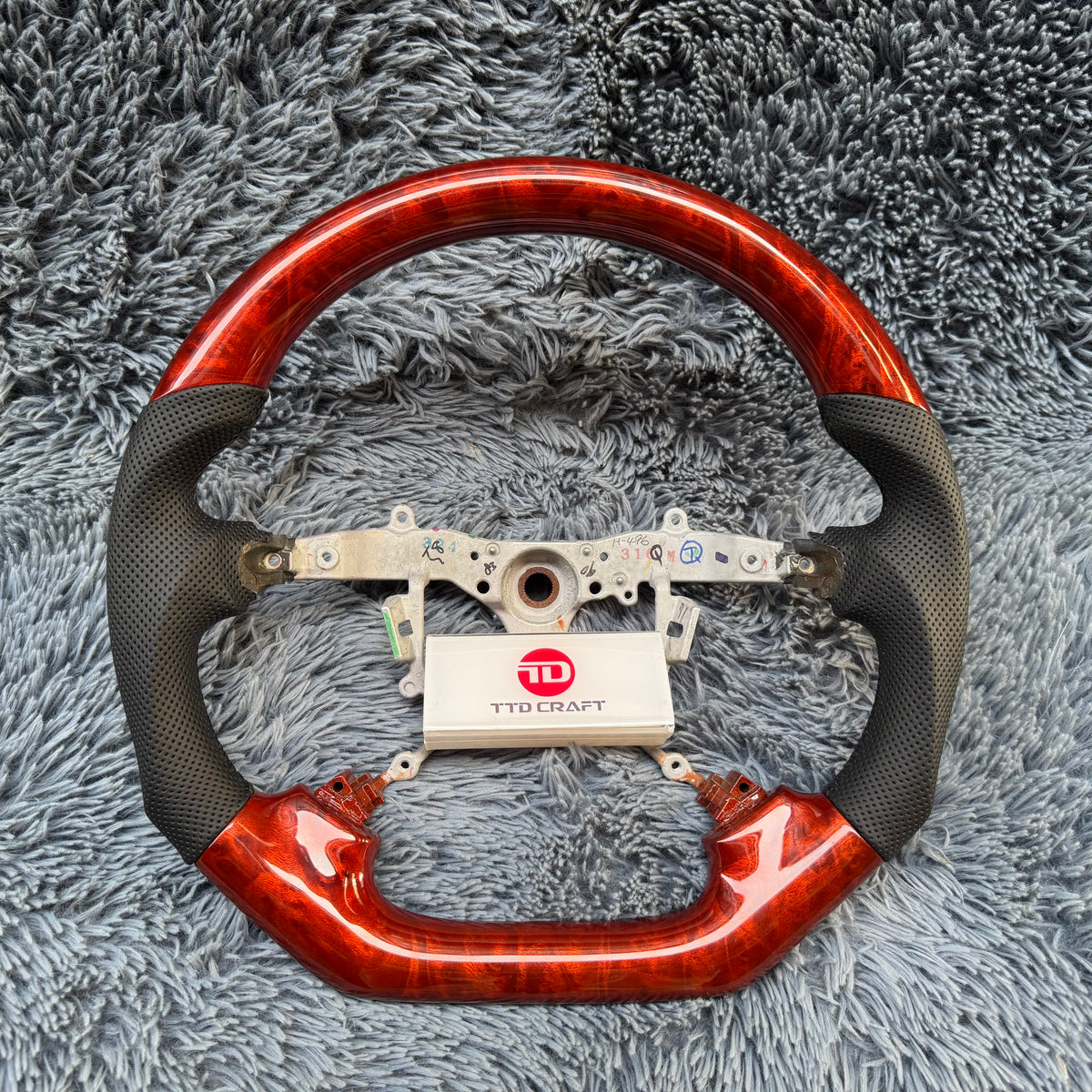 2007-2012 LEXUS LS460 Wooden Steering Wheel