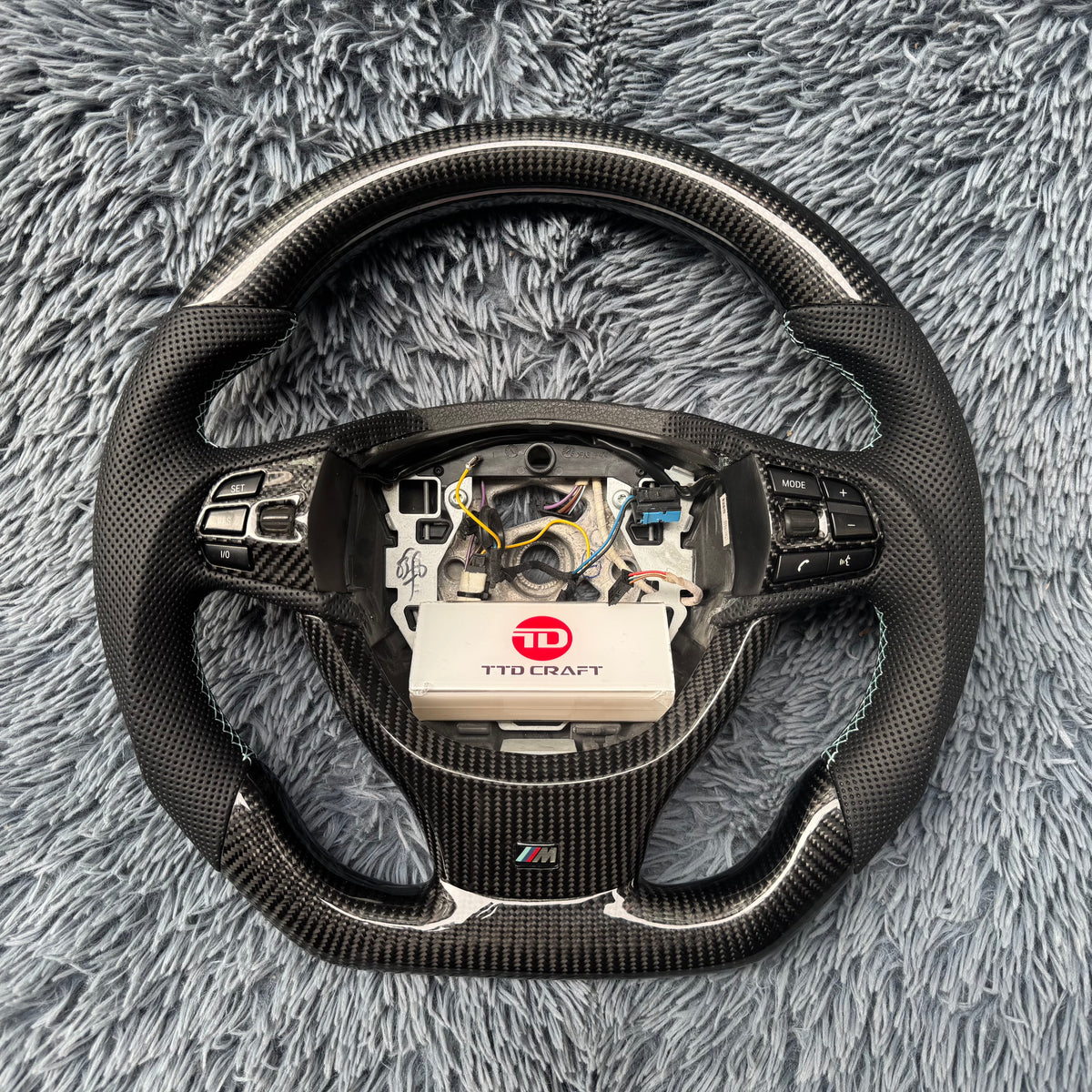 BMW F02/F03/F04/F07/F10/F11/F18 Carbon Fiber Steering Wheel